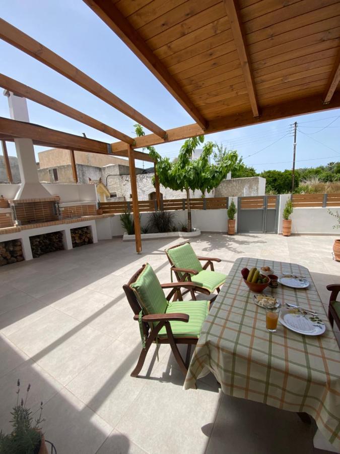 Avli House Vori Villa Kültér fotó