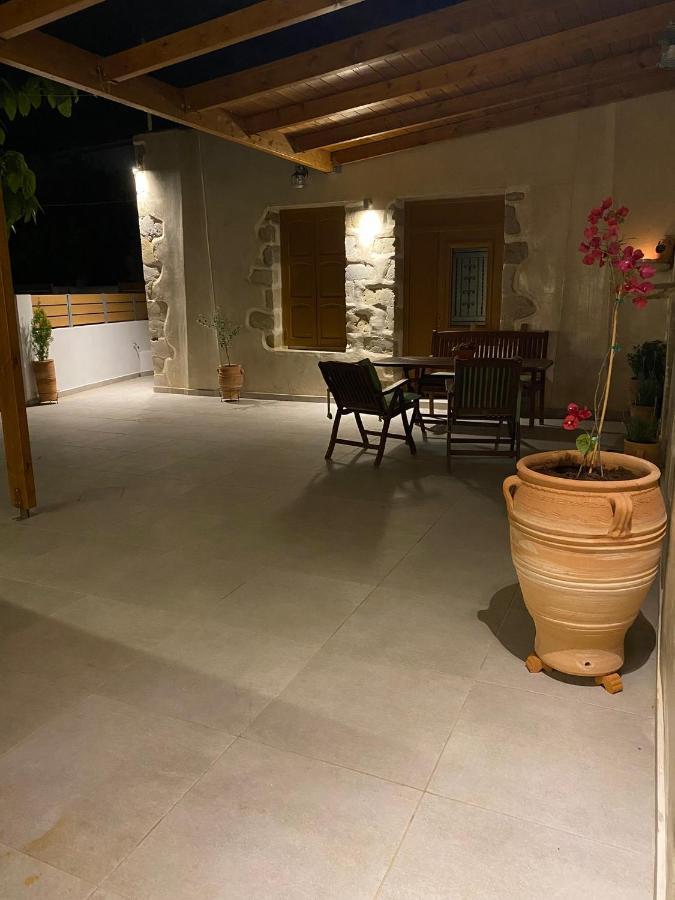 Avli House Vori Villa Kültér fotó