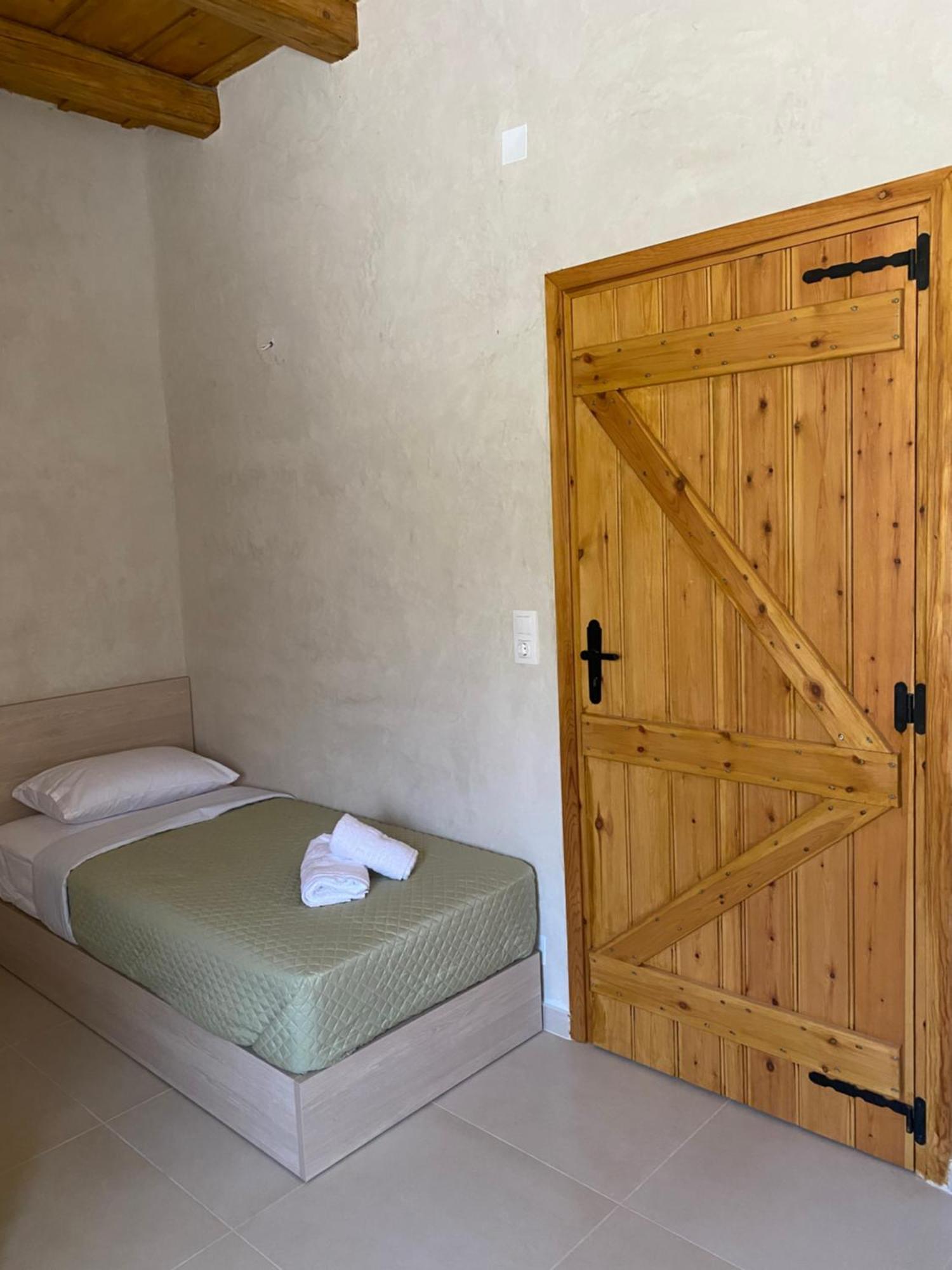 Avli House Vori Villa Kültér fotó