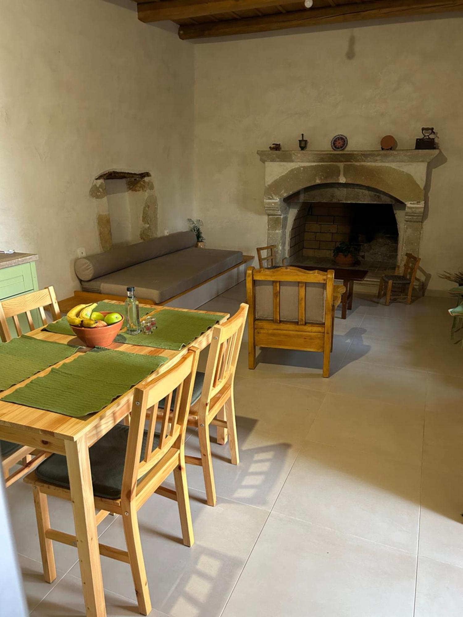 Avli House Vori Villa Kültér fotó